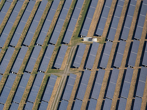 2024년 말까지 태양광 모듈 생산 능력이 테라와트에 이를 것으로 예상됩니다.